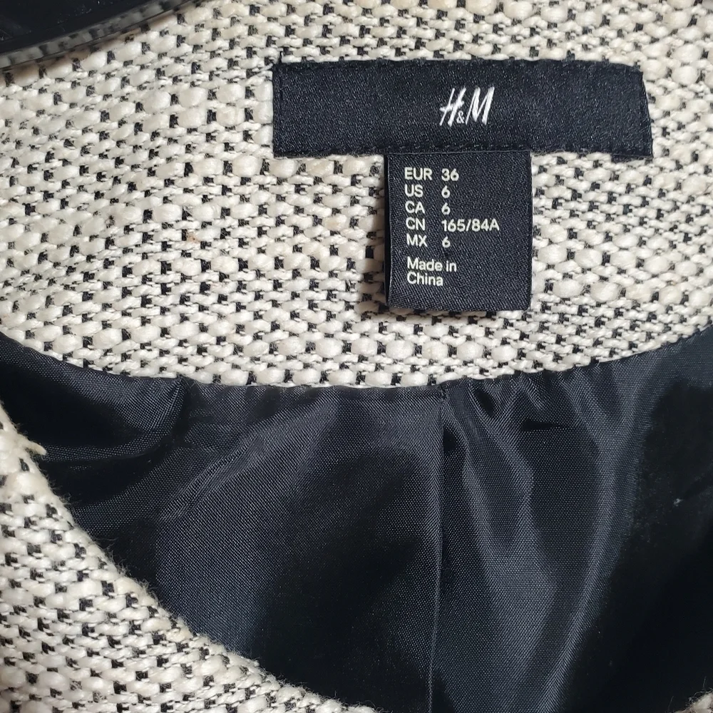 H&M Ivory & Black Tweed Cropped Lined Jacket